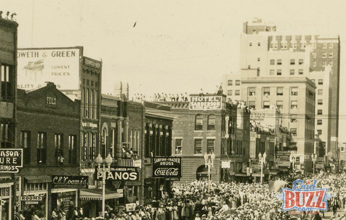 independence-broadway-1932